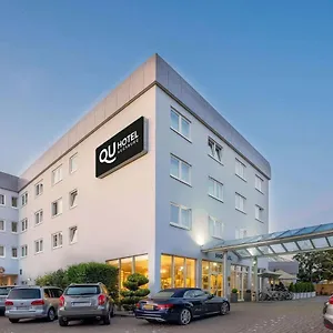 4* מלון Qu